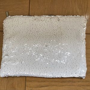 ZARA SS18 Sequin White Zipper Pouch with Pocket